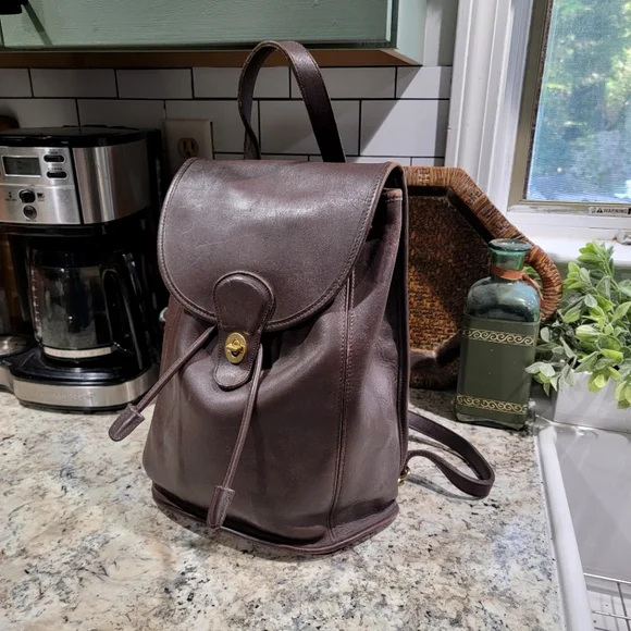 Coach Vintage Turn Lock Leather Backpack - Picture 3 of 16
